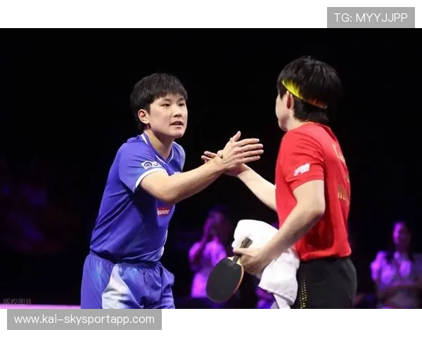 【暖心时刻】赛后颁奖！他用真情征服球迷，荣获“最受欢迎球员”称号