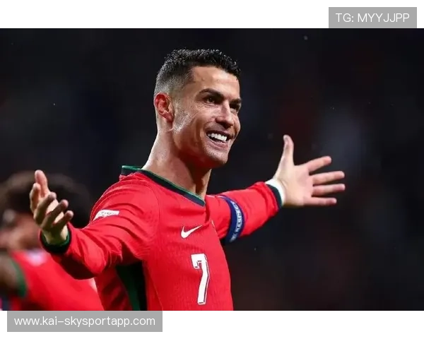 C罗尽全力为葡萄牙拼搏,最后一次世界杯之路能否登顶 C罗尽全力为葡萄牙拼搏,最后一次世界杯之路能否登顶